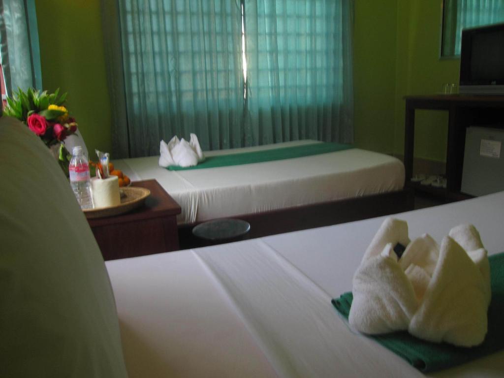 Ta Som Guesthouse & Tour Services Сием Реап Стая снимка