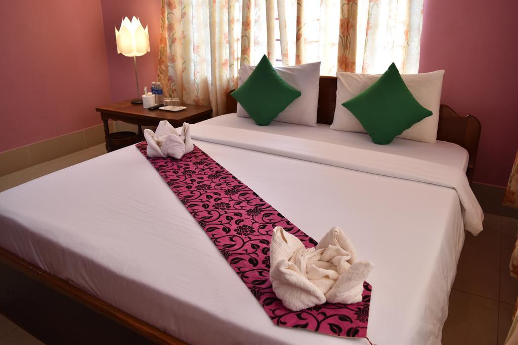Ta Som Guesthouse & Tour Services Сием Реап Екстериор снимка
