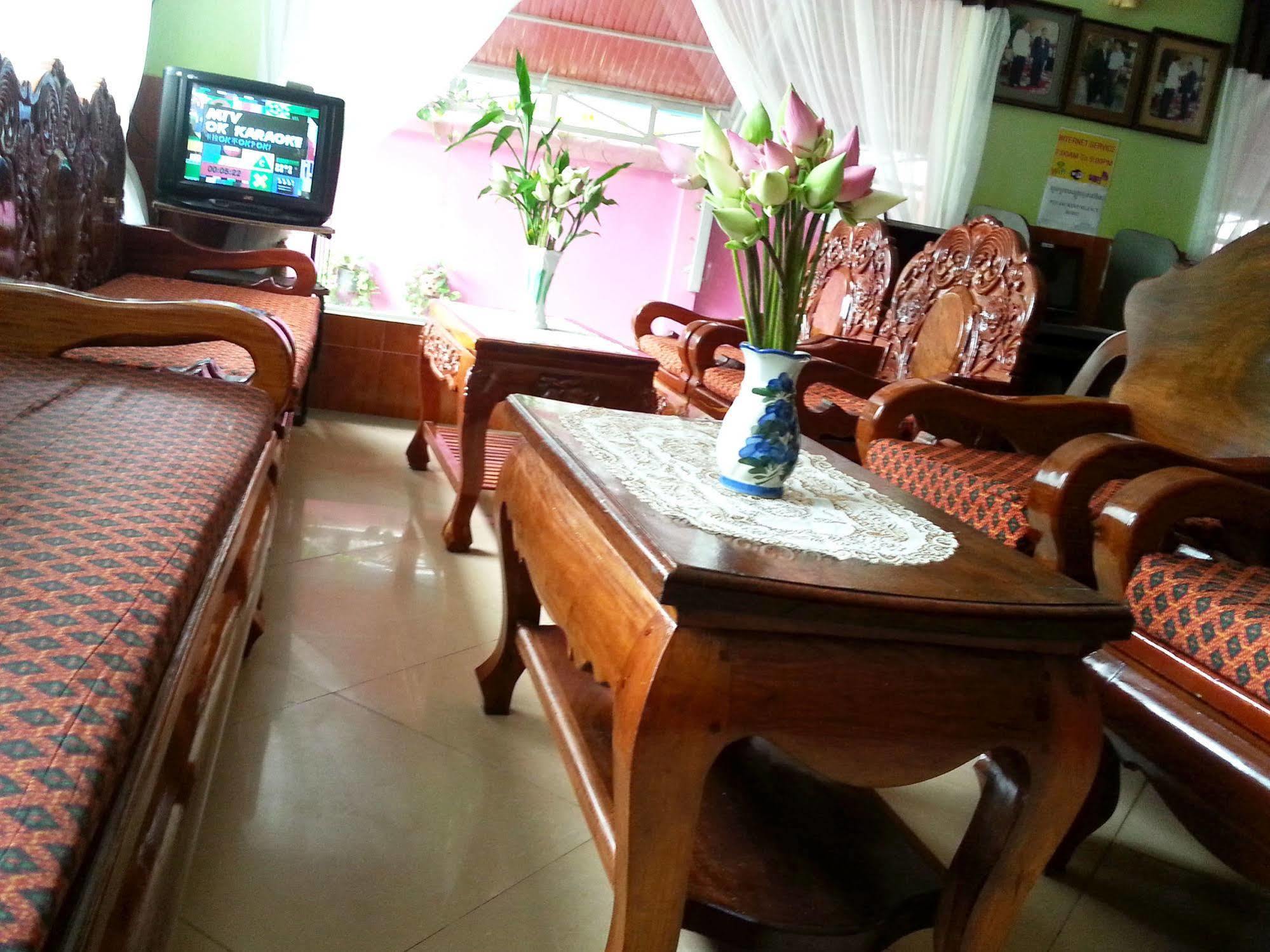 Ta Som Guesthouse & Tour Services Сием Реап Екстериор снимка