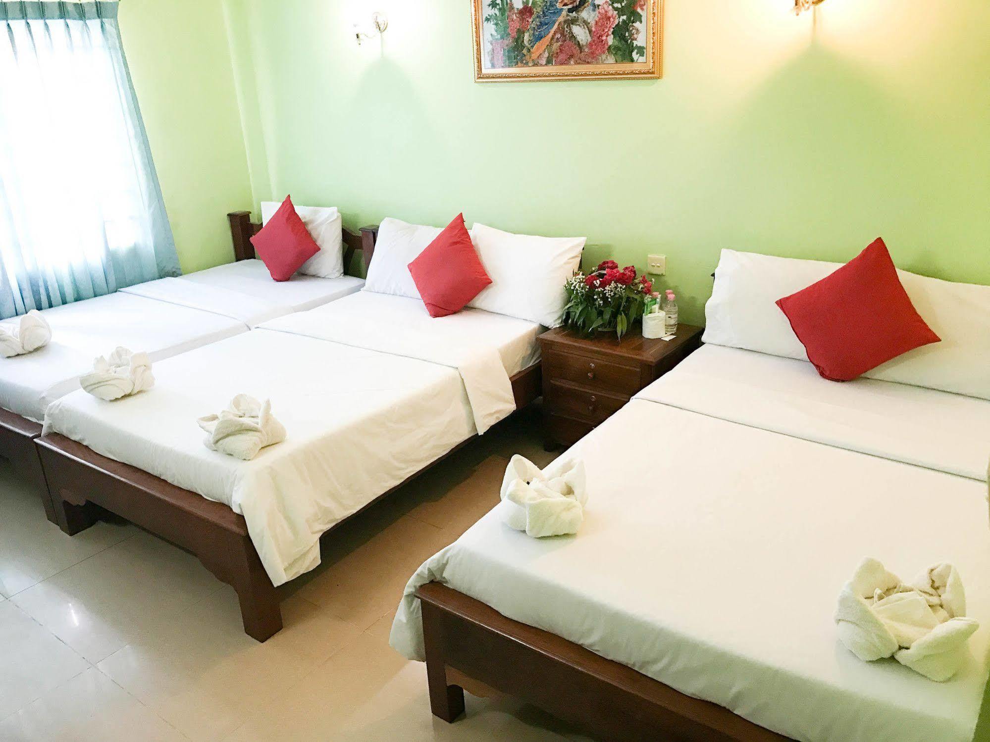 Ta Som Guesthouse & Tour Services Сием Реап Екстериор снимка